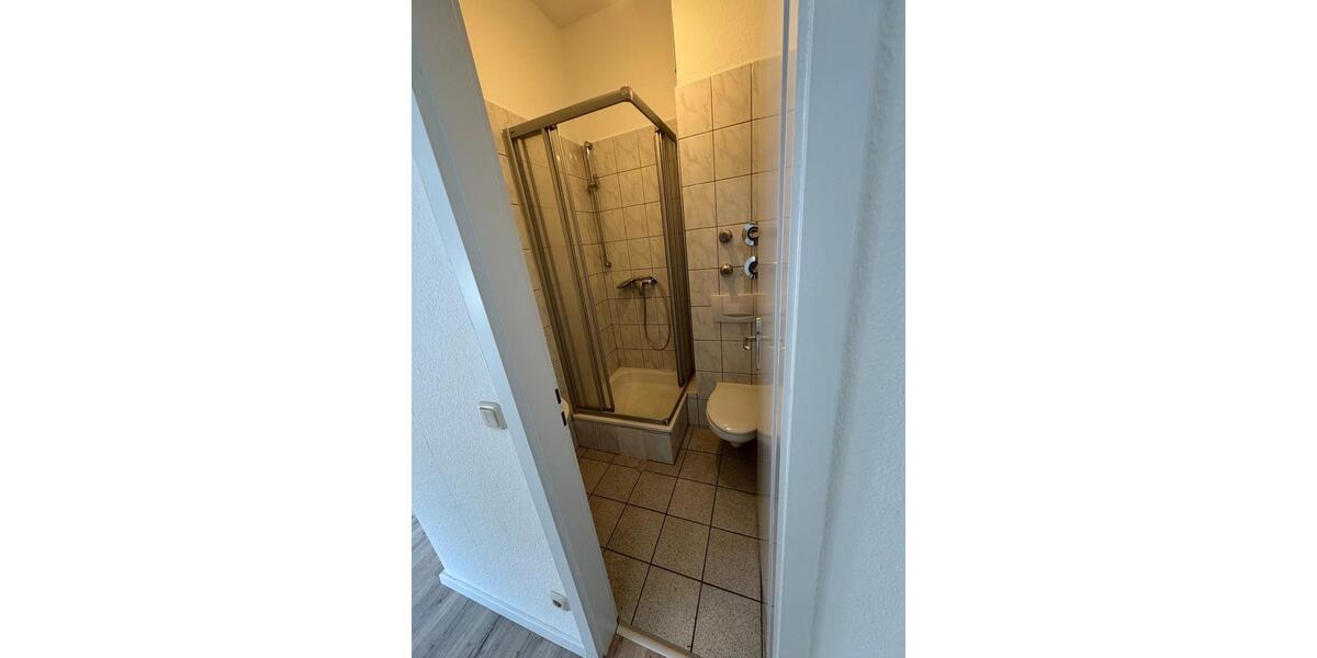 Dachgeschoßwohnung Gelsenkirchen Gelsenkirchen-Nord - 2.5 Zimmer, 50 m&sup2;, 300&euro; | Angebot:25920014