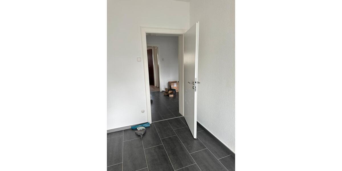 Erdgeschoßwohnung Gladbeck - 4 Zimmer, 85 m&sup2;, 850&euro; | Angebot:26632069