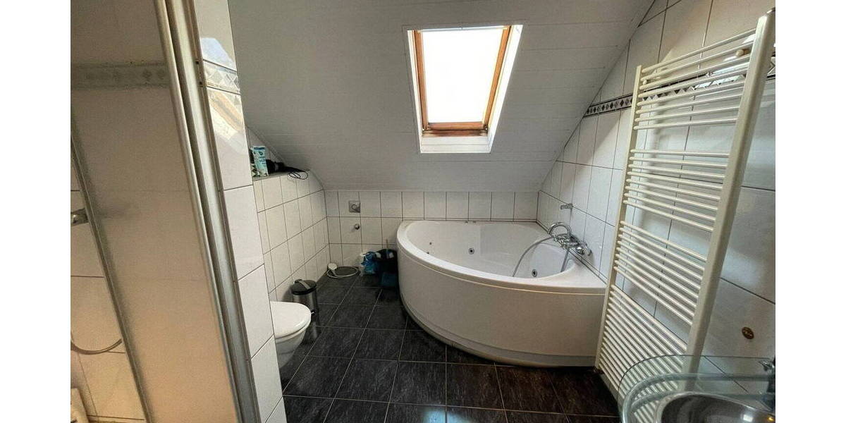 Etagenwohnung Bochum Linden - 3 Zimmer, 89 m&sup2;, 695&euro; | Angebot:26809697