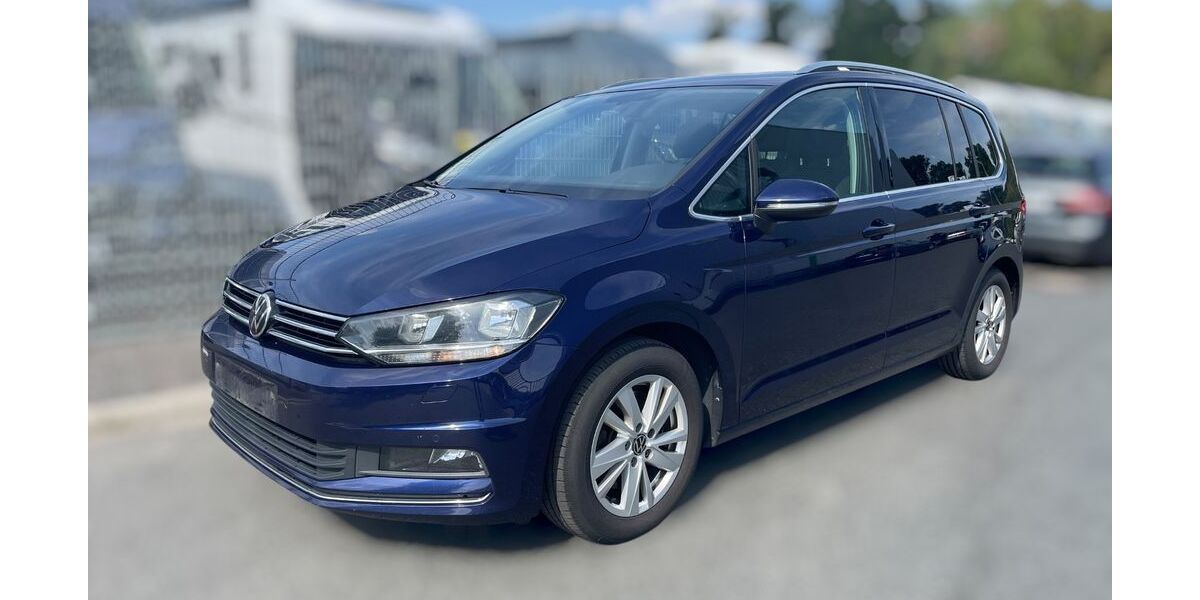 VW Touran 164.000 km 17.900 &euro; Essen 45309