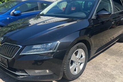 Skoda Superb 277.000 km 9.899 &euro; Bochum 44793