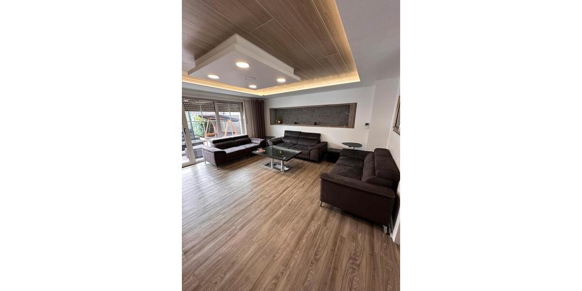 Reihenhaus Lünen - 6 Zimmer, 150 m&sup2;, 490.000&euro; | Angebot:23866148