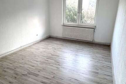 Wohnung Wuppertal Heckinghausen - 2 Zimmer, 65 m&sup2;, 530&euro; | Angebot:25939403