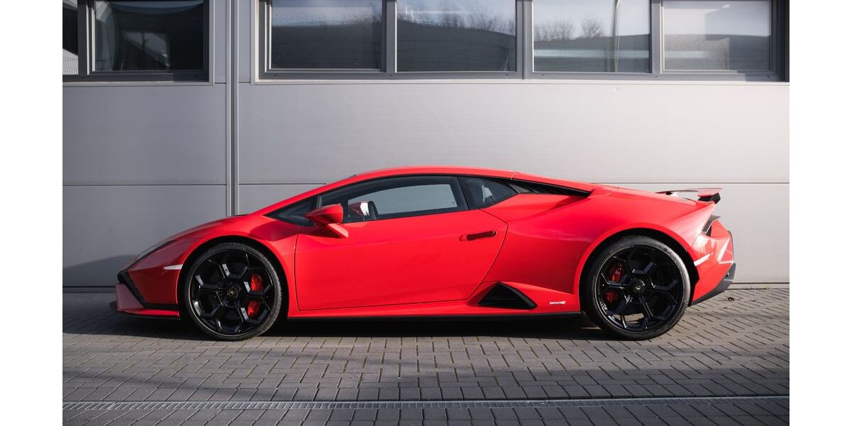 Lamborghini Huracán 1.680 km 314.900 &euro; Holzwickede 59439