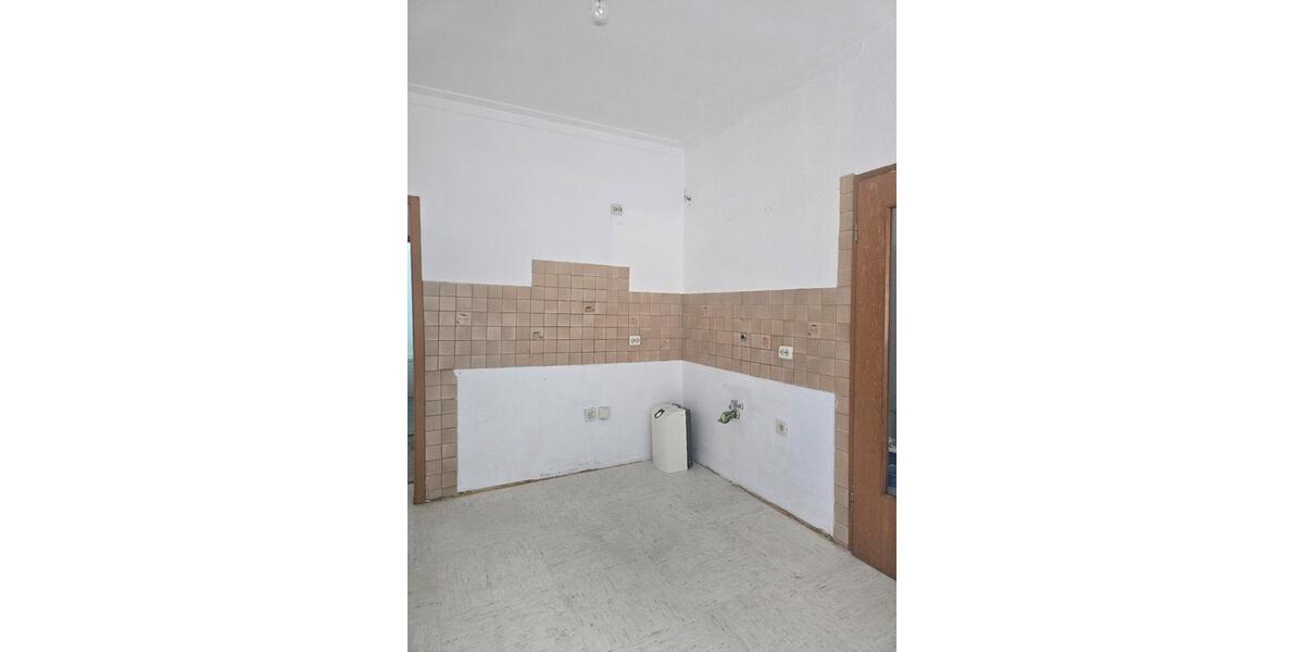 Erdgeschoßwohnung Essen Stadtbezirk VI - 2 Zimmer, 64 m&sup2;, 500&euro; | Angebot:25936407