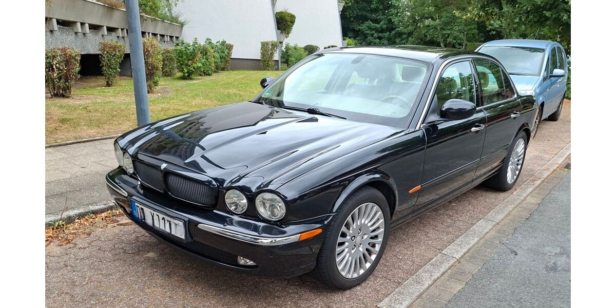 Jaguar XJ 192.000 km 10.900 &euro; Herten 45699