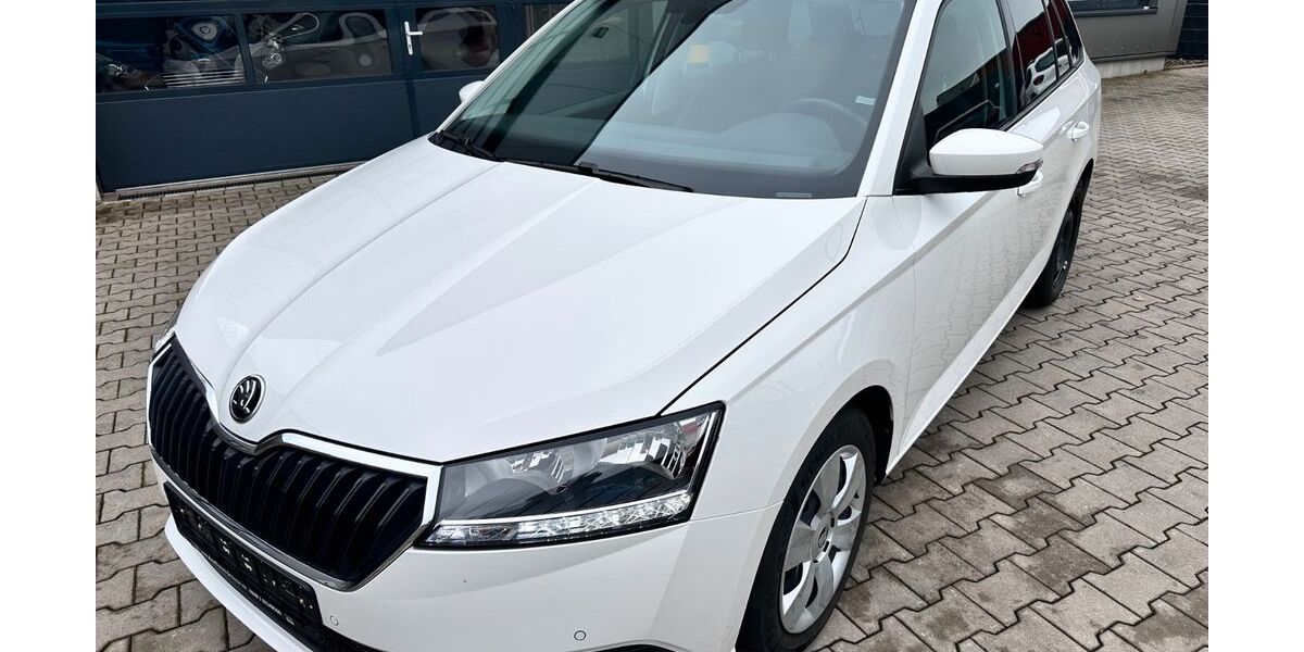 Skoda Fabia 59.000 km 11.800 &euro; Oberhausen 46145