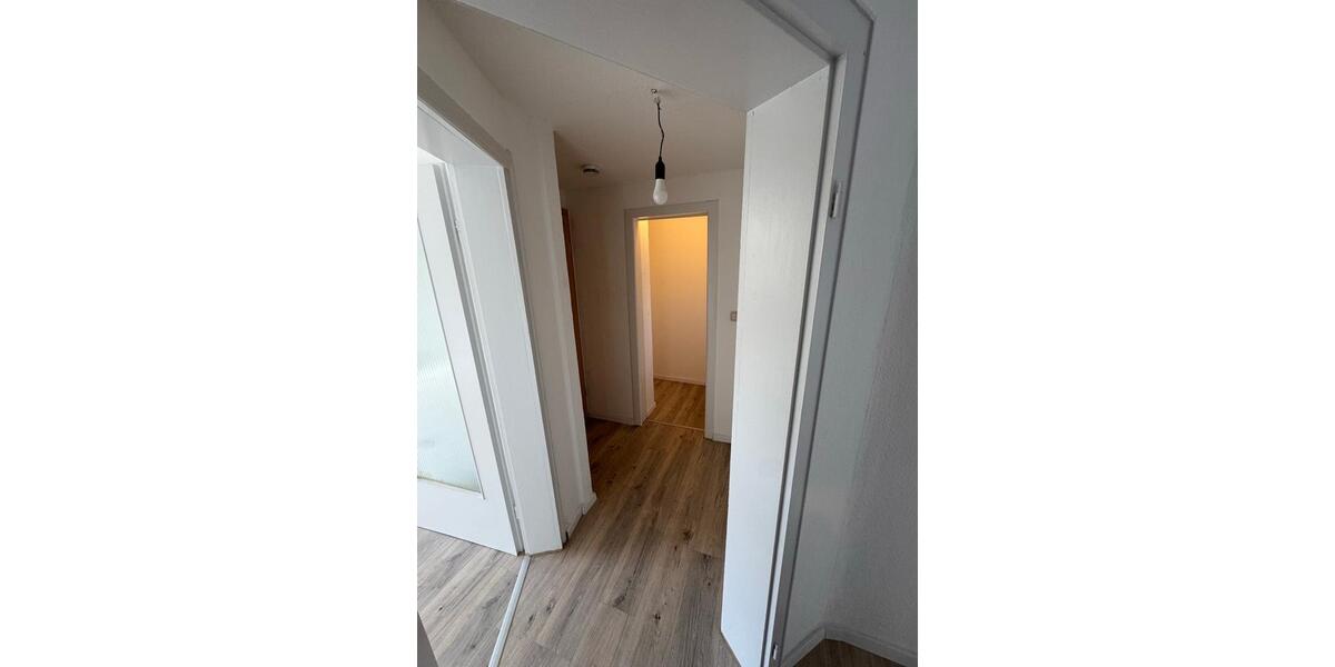 Dachgeschoßwohnung Gelsenkirchen Gelsenkirchen-Nord - 2.5 Zimmer, 50 m&sup2;, 300&euro; | Angebot:25920014