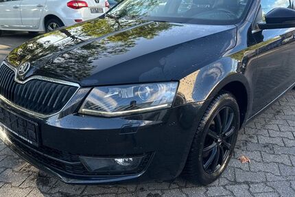 Skoda Octavia 216.232 km 8.290 &euro; Essen 45356
