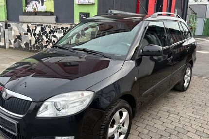 Skoda Fabia 182.000 km 2.990 &euro; Essen 45143