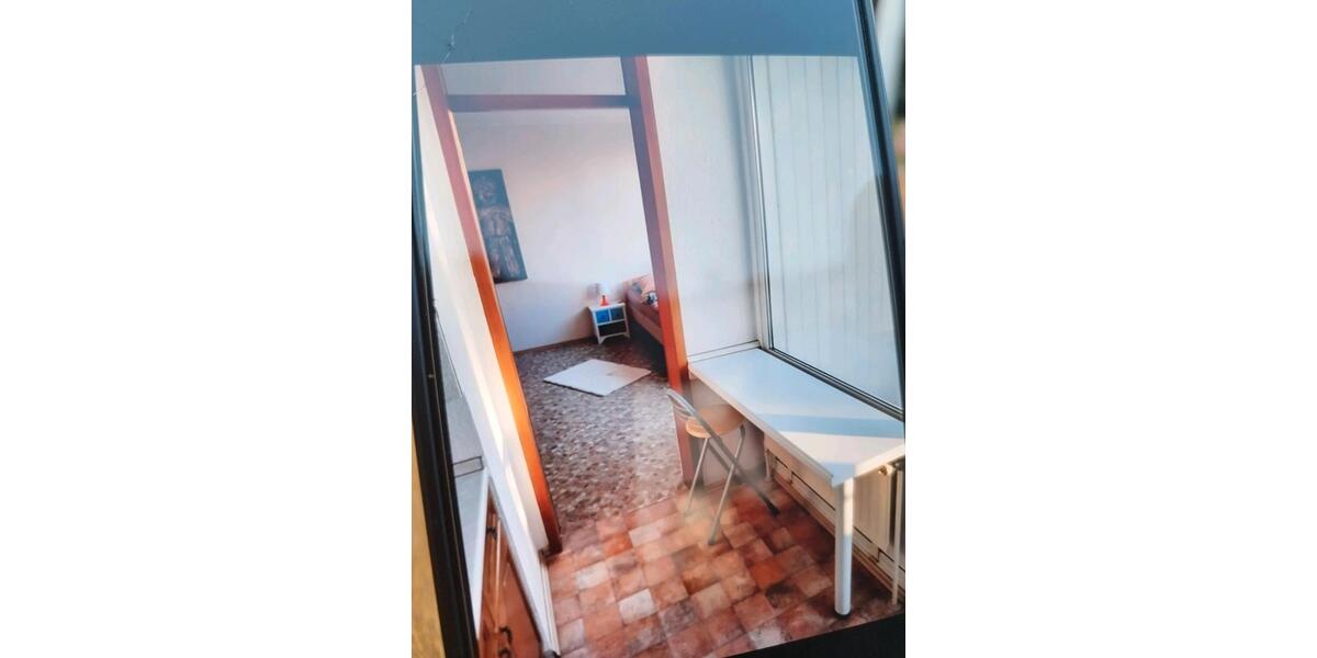 Etagenwohnung Essen Stadtbezirk VI - 1 Zimmer, 42 m&sup2;, 424&euro; | Angebot:25394212