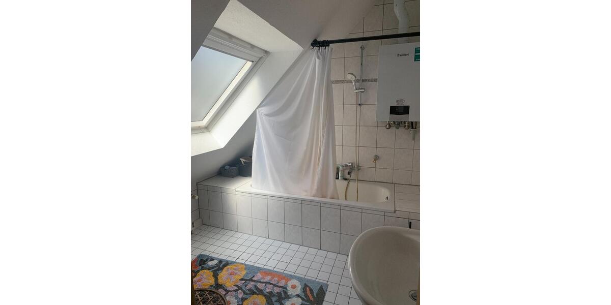 Dachgeschoßwohnung Herne - 2.5 Zimmer, 73 m&sup2;, 620&euro; | Angebot:26399081