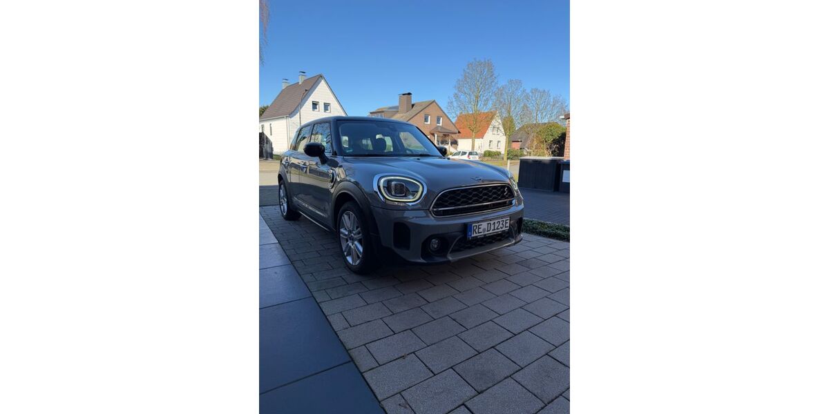 Mini Countryman SE (Cooper) 48.200 km 21.450 &euro; Marl 45772