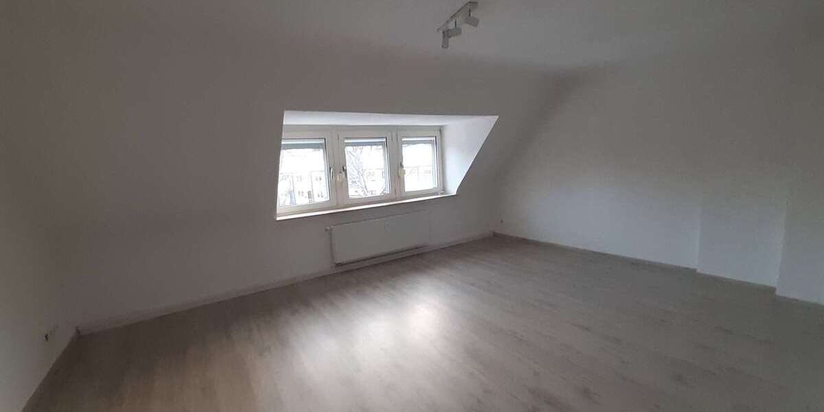 Etagenwohnung Essen Frohnhausen - 3 Zimmer, 75 m&sup2;, 595&euro; | Angebot:24498240