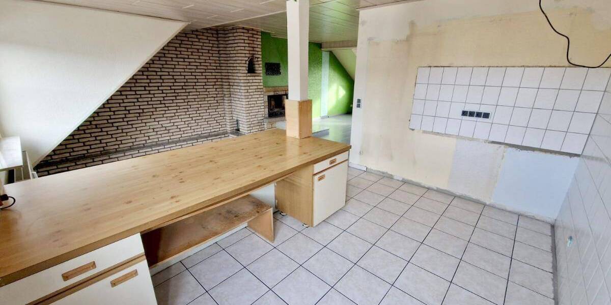Etagenwohnung Oberhausen Schlad - 3 Zimmer, 100 m&sup2;, 685&euro; | Angebot:26544110