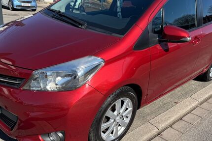 Toyota Yaris 78.000 km 7.490 &euro; Recklinghausen 45651