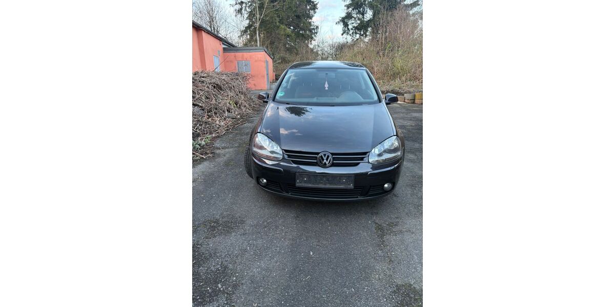 VW Golf 154.000 km 2.800 &euro; Wuppertal 42327