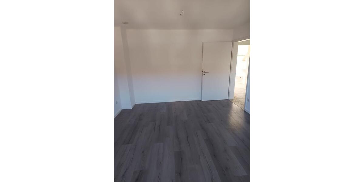 Dachgeschoßwohnung Gladbeck - 3.5 Zimmer, 95 m&sup2;, 665&euro; | Angebot:25932226