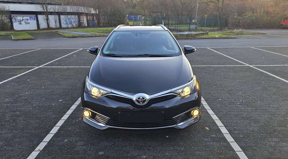 Toyota Auris 165.000 km 7.000 &euro; Essen 45279