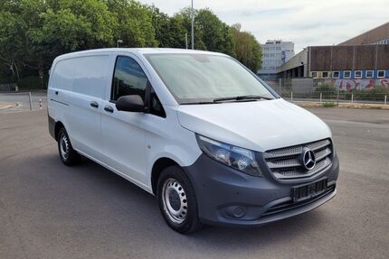 Mercedes-Benz Vito 282.500 km 10.900 &euro; Essen 45356