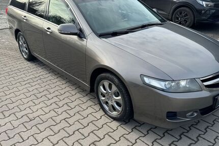 Honda Accord 249.000 km 4.790 &euro; Dortmund 44319