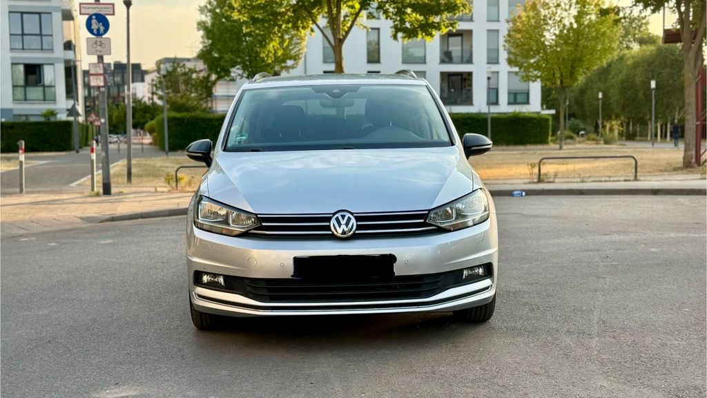 VW Touran 107.000 km 14.900 &euro; Gelsenkirchen 45884