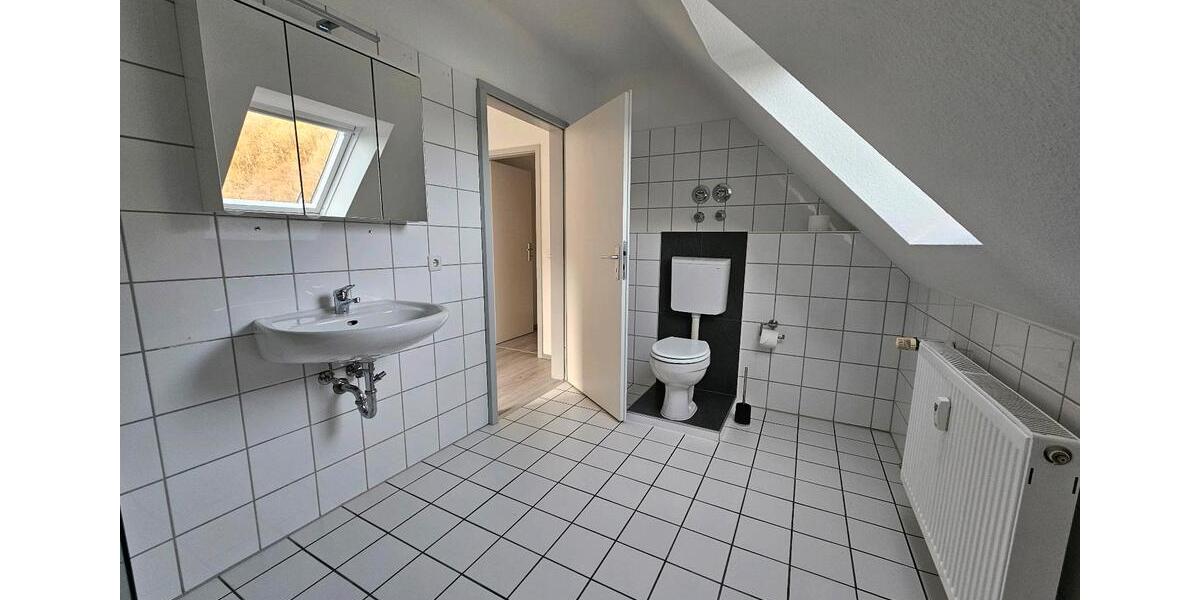 Dachgeschoßwohnung Hagen Hagen-Mitte - 1.5 Zimmer, 70 m&sup2;, 550&euro; | Angebot:25023226