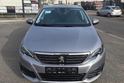 Peugeot 308 97.000 km 8.590 &euro; Gelsenkirchen 45884