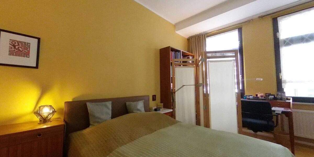 Etagenwohnung Essen Huttrop - 3 Zimmer, 87 m&sup2;, 250.000&euro; | Angebot:25687107