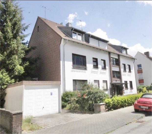 Dachgeschoßwohnung Oberhausen - 2.5 Zimmer, 77 m&sup2;, 790&euro; | Angebot:25790449