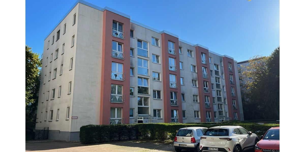 Familienparadies in Dortmund Schüren: Großzügige 4-Zimmer-Wohnung mit Balkon und viel Platz - 4- Dortmund Aplerbeck | Angebot:14421500