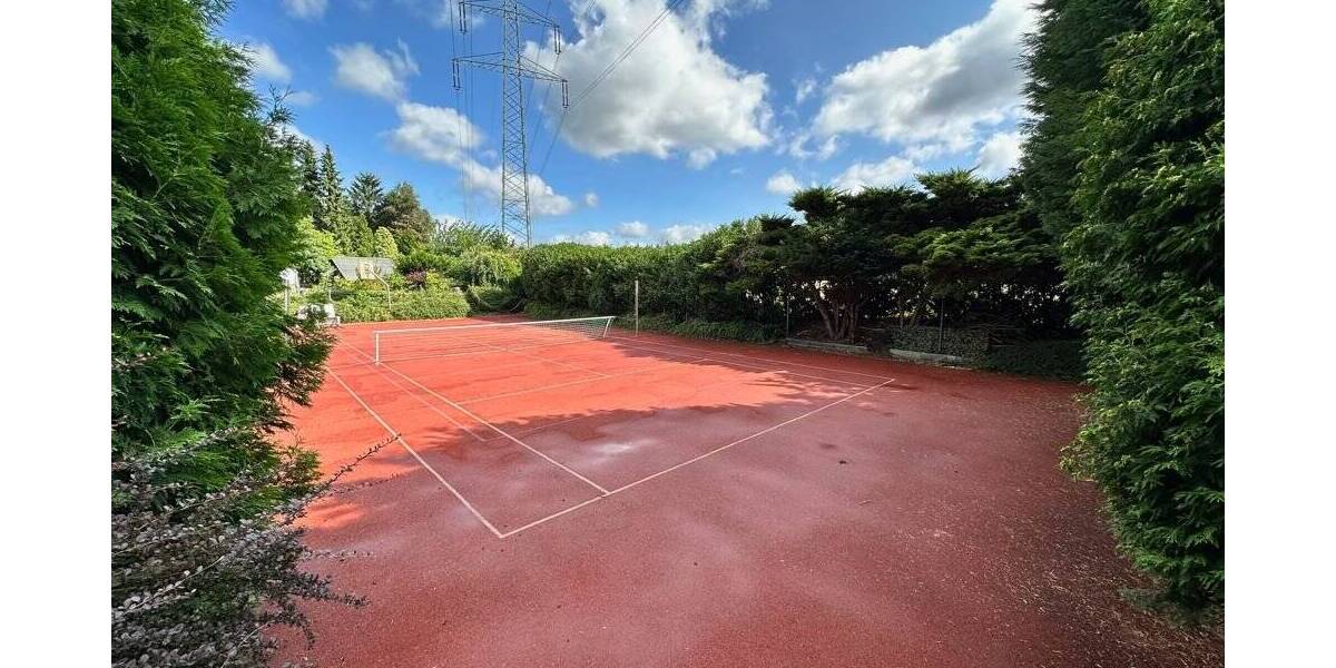 Bungalow Gladbeck / Gladbeck-Butendorf Butendorf - 7 Zimmer, 290 m&sup2;, 650.000&euro; | Angebot:25707111