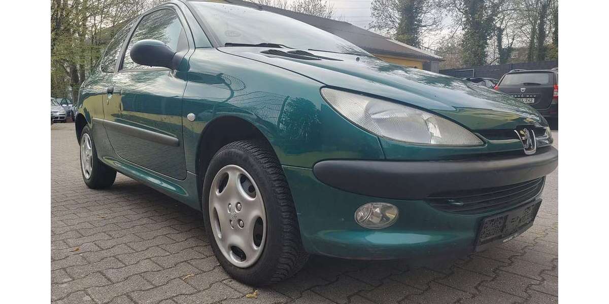 Peugeot 206 111.500 km 2.499 &euro; Essen 45326