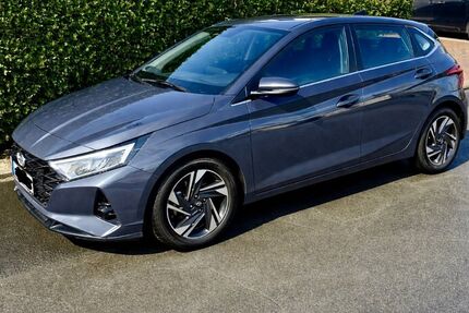 Hyundai i20 22.150 km 15.290 &euro; Waltrop 45731