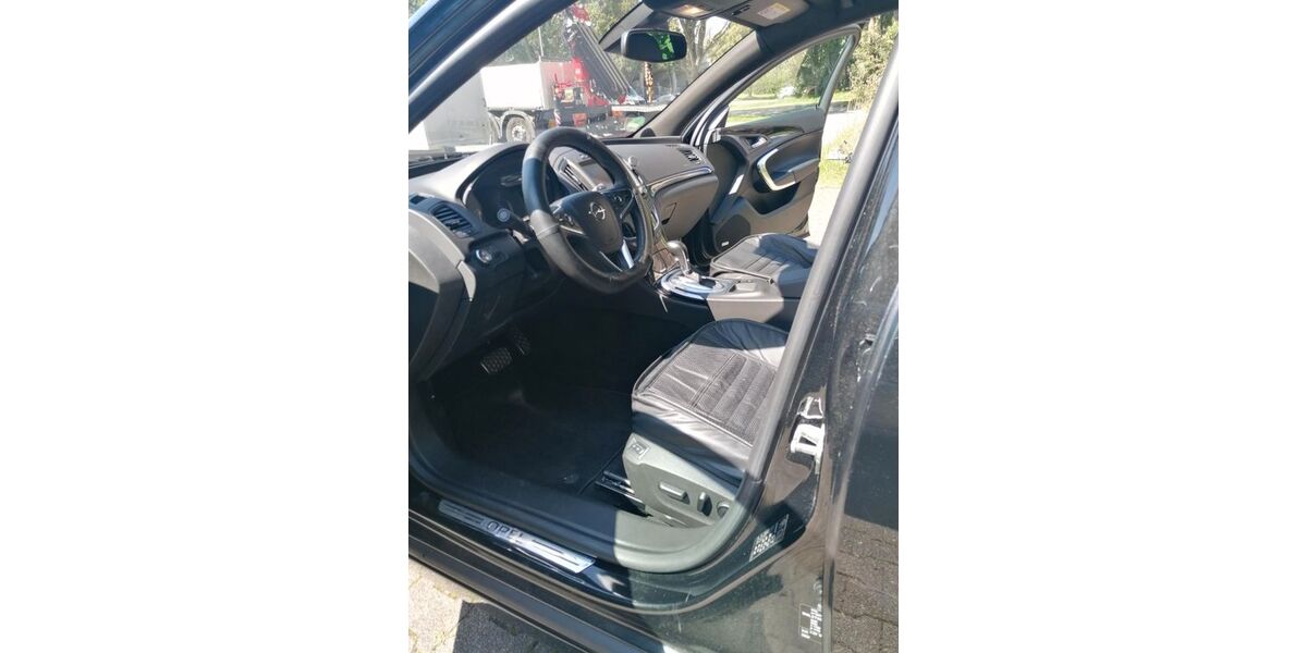 Opel Insignia 114.700 km 9.650 &euro; Bochum 44866