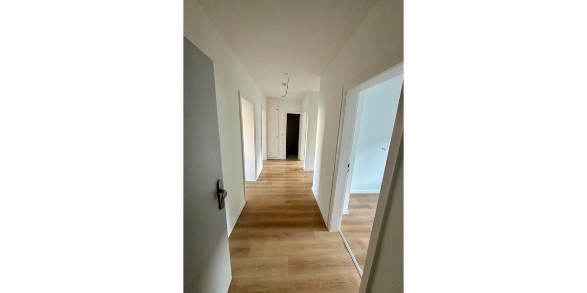 Etagenwohnung Essen Huttrop - 3 Zimmer, 76 m&sup2;, 1.094&euro; | Angebot:25831686