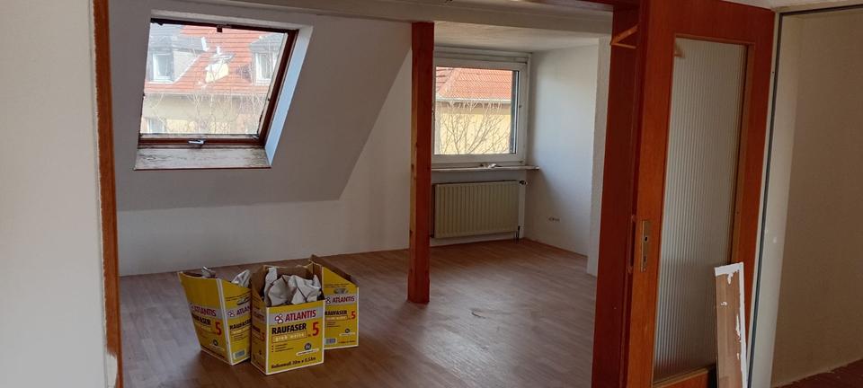 Dachgeschoßwohnung Hagen Hagen-Mitte - 4 Zimmer, 95 m&sup2;, 720&euro; | Angebot:25545645