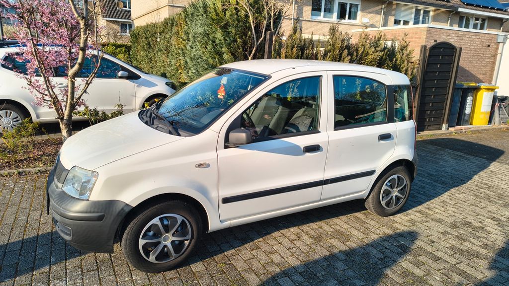 Fiat Panda 87.500 km 2.195 &euro; Dortmund 44143