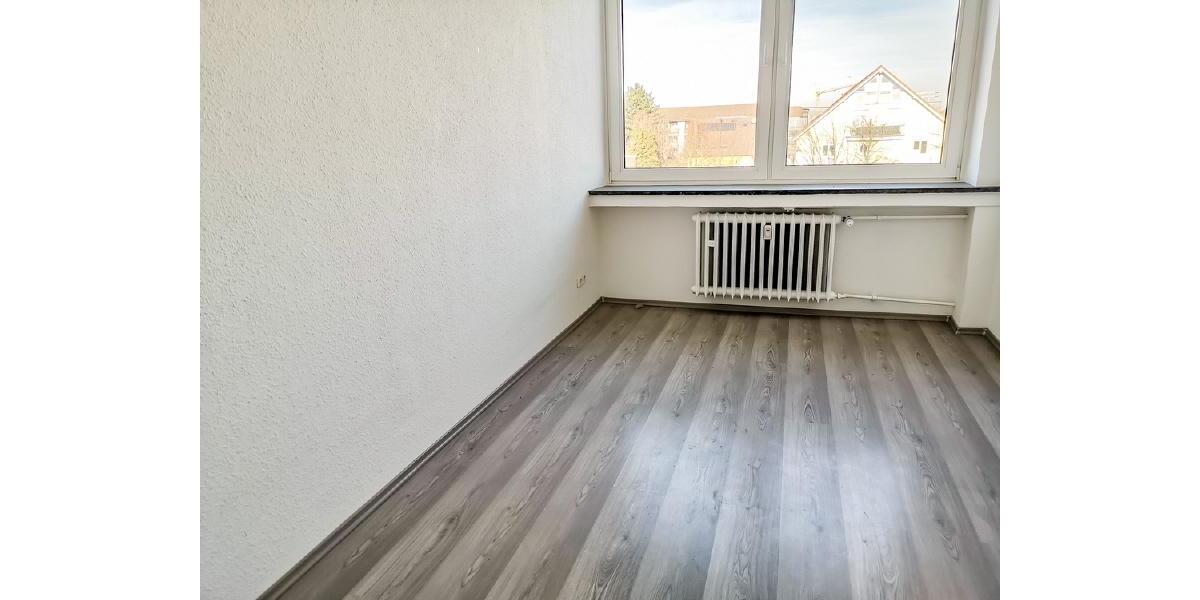 Etagenwohnung Mülheim an der Ruhr Heißen - 4 Zimmer, 77 m&sup2;, 699&euro; | Angebot:25590563