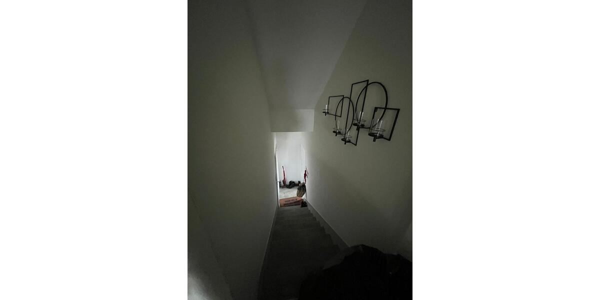 Dachgeschoßwohnung Dortmund Brackel - 4 Zimmer, 120 m&sup2;, 1.050&euro; | Angebot:24864411