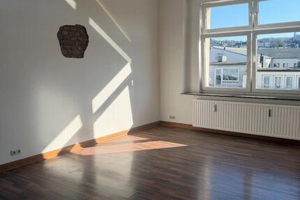 Wohnung Wuppertal Gemarkung Elberfeld - 2 Zimmer, 76 m&sup2;, 647&euro; | Angebot:25853456