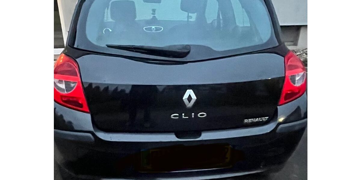 Renault Clio 152.900 km 1.500 &euro; Wetter 58300