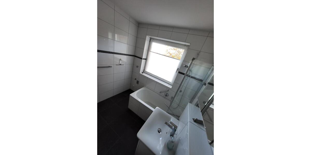 Etagenwohnung Essen Stadtbezirk VII - 3.5 Zimmer, 76 m&sup2;, 200.000&euro; | Angebot:23490586