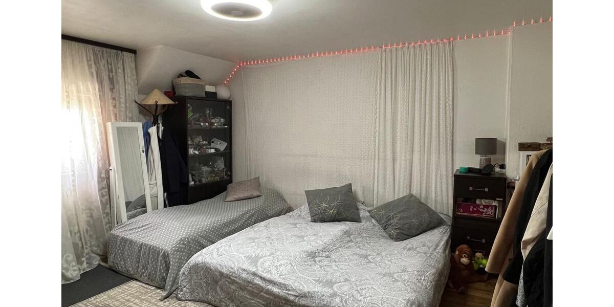 Dachgeschoßwohnung Bottrop - 3 Zimmer, 84 m&sup2;, 650&euro; | Angebot:25974963