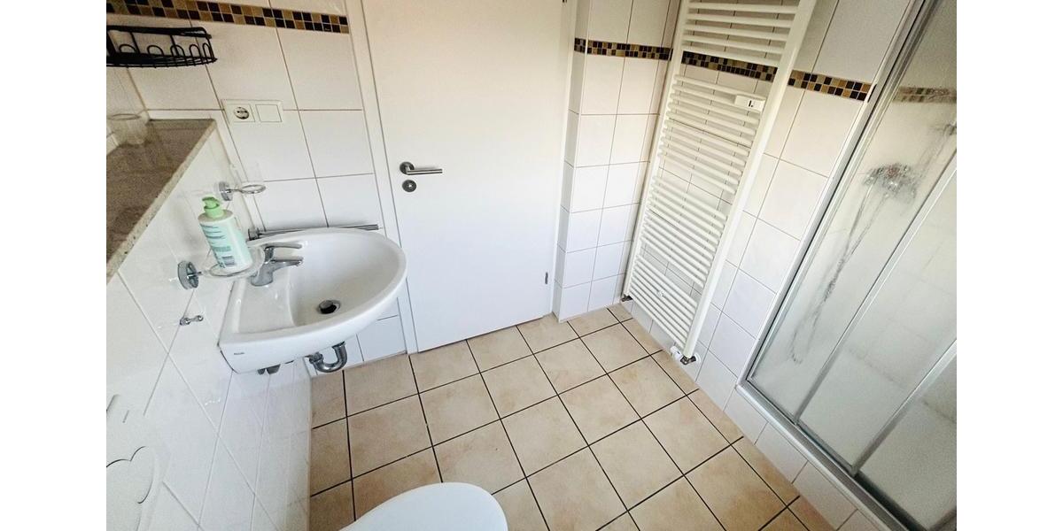 Dachgeschoßwohnung Gladbeck - 3.5 Zimmer, 95 m&sup2;, 665&euro; | Angebot:25932226