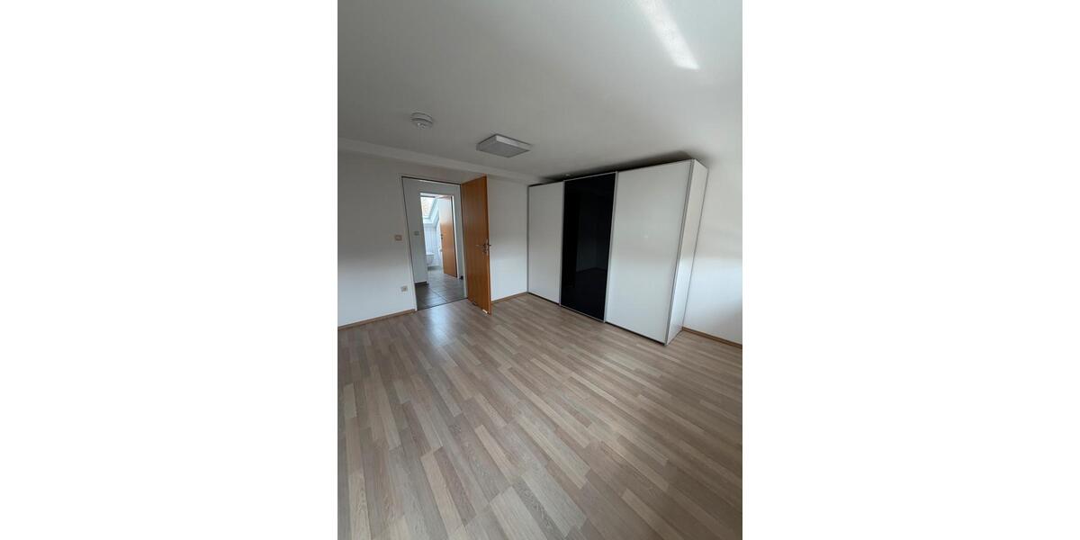 Dachgeschoßwohnung Dortmund Brackel - 2 Zimmer, 50 m&sup2;, 500&euro; | Angebot:25895252