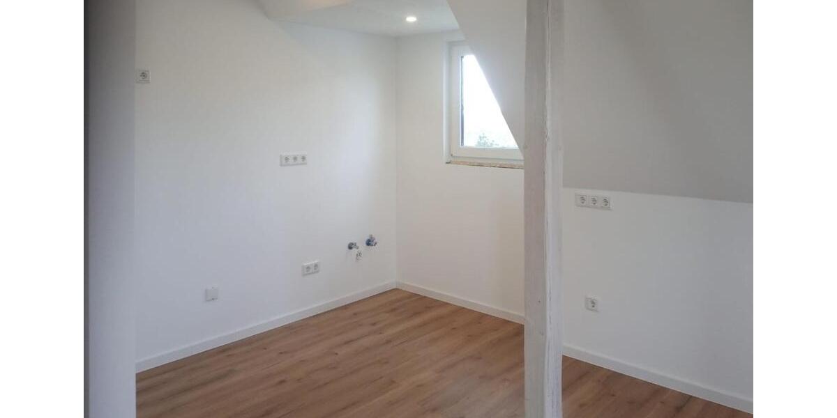 Dachgeschoßwohnung Schwerte - 3 Zimmer, 44 m&sup2;, 550&euro; | Angebot:25590121