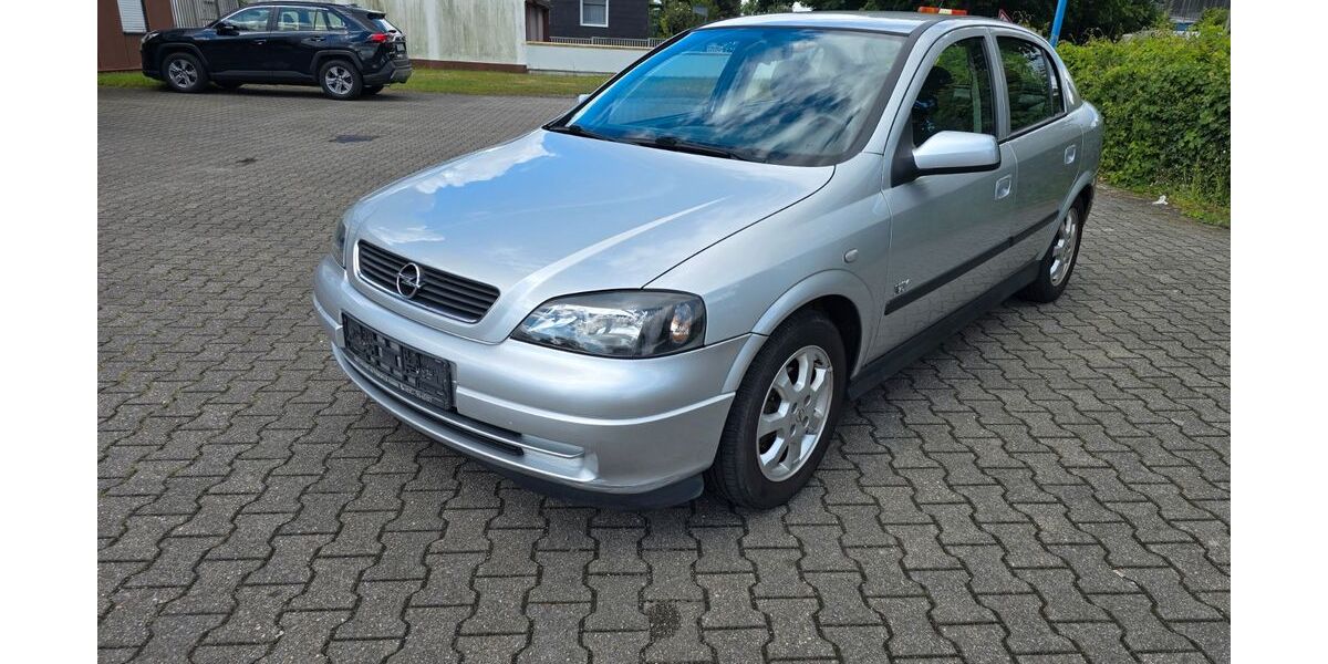 Opel Astra 96.000 km 2.690 &euro; Bottrop 46238