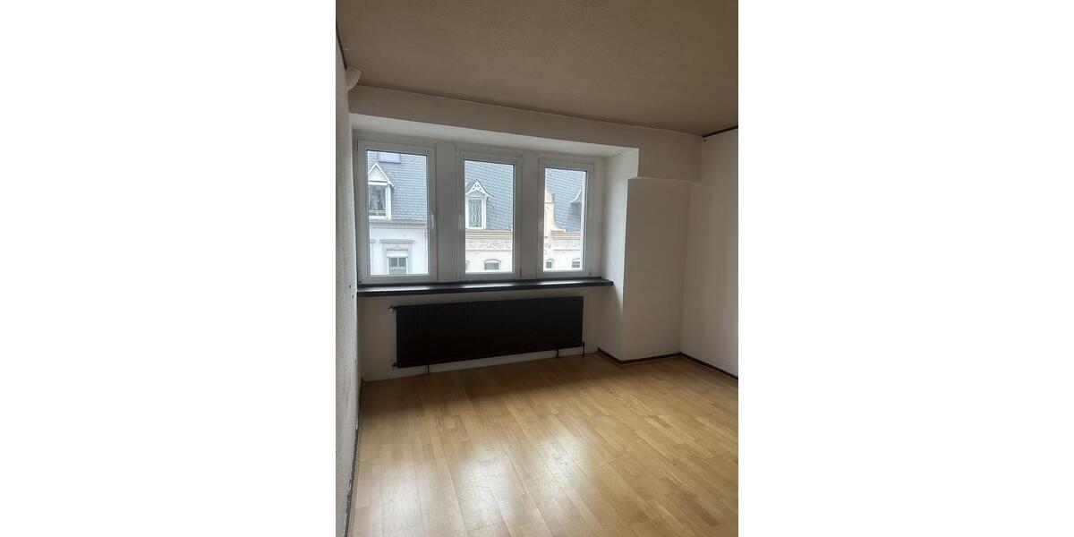 Etagenwohnung Wuppertal Gemarkung Langerfeld - 4 Zimmer, 107 m&sup2;, 980&euro; | Angebot:25648690
