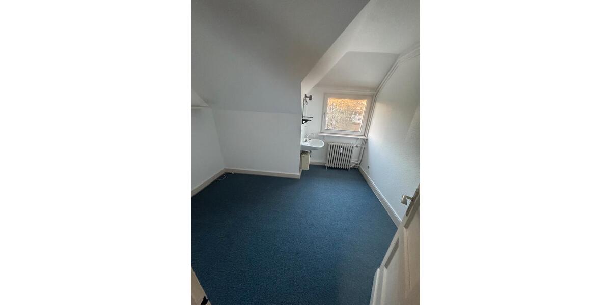 Dachgeschoßwohnung Gevelsberg - 2.5 Zimmer, 77 m&sup2;, 770&euro; | Angebot:25843790